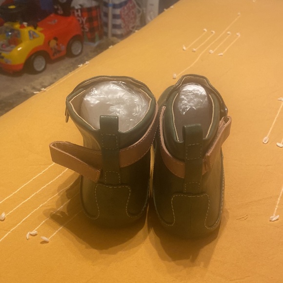 Mint green with tan strap low cut size 10 tan - Picture 4 of 4